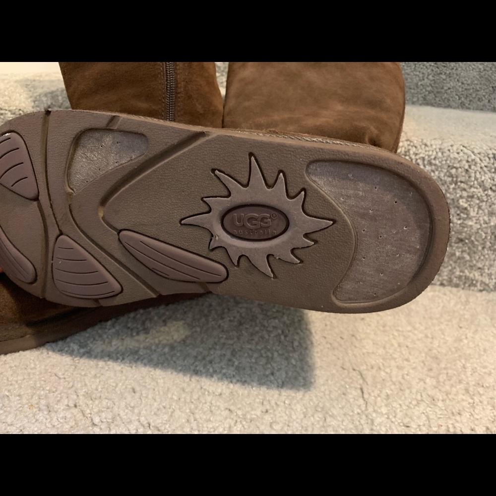 Ugg Brown Basic Boots. - image 3